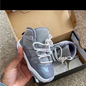 Jordan 11 cool greys